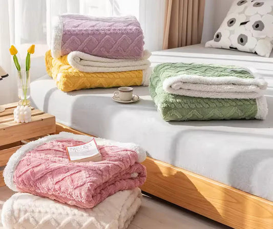 Aivac™ Reversible Sherpa Throw Blanket